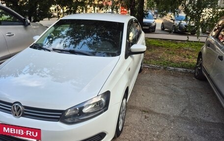 Volkswagen Polo VI (EU Market), 2014 год, 780 000 рублей, 2 фотография