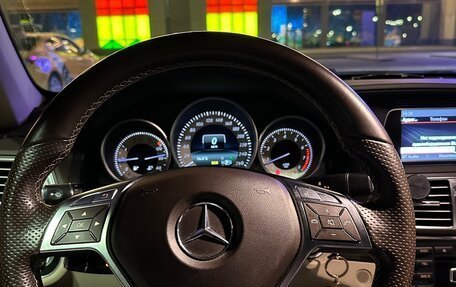 Mercedes-Benz E-Класс, 2014 год, 1 950 000 рублей, 2 фотография