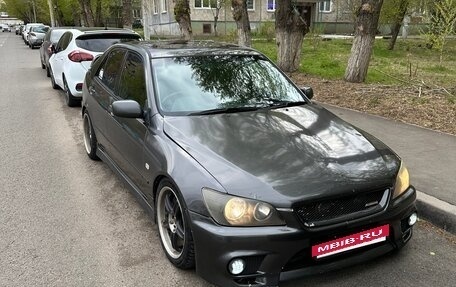 Toyota Altezza, 2000 год, 850 000 рублей, 14 фотография