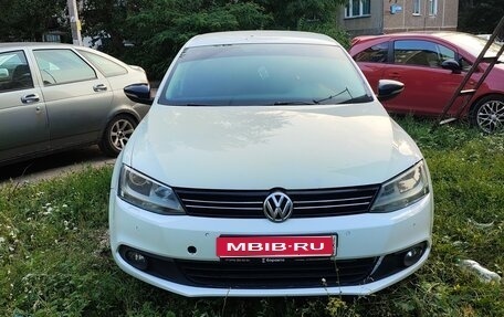 Volkswagen Jetta VI, 2013 год, 1 090 000 рублей, 1 фотография