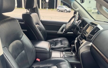 Toyota Land Cruiser 200, 2015 год, 3 800 000 рублей, 6 фотография