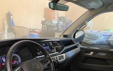 Volkswagen Caravelle T6 рестайлинг, 2020 год, 5 175 000 рублей, 5 фотография