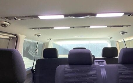 Volkswagen Caravelle T6 рестайлинг, 2020 год, 5 175 000 рублей, 6 фотография