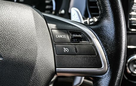 Mitsubishi Outlander III рестайлинг 3, 2014 год, 1 569 000 рублей, 15 фотография