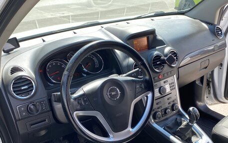 Opel Antara I, 2015 год, 1 290 000 рублей, 10 фотография