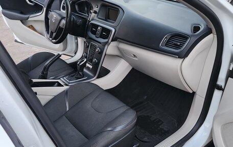 Volvo V40 Cross Country I, 2013 год, 1 270 000 рублей, 9 фотография