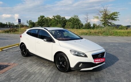 Volvo V40 Cross Country I, 2013 год, 1 270 000 рублей, 3 фотография