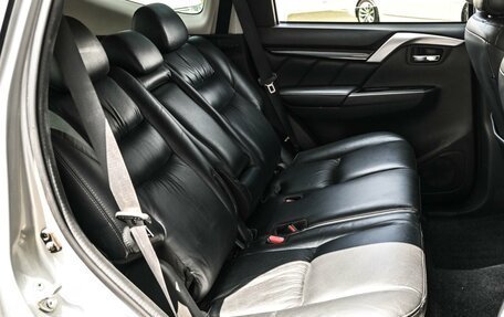 Mitsubishi Pajero Sport III рестайлинг, 2016 год, 2 729 000 рублей, 7 фотография