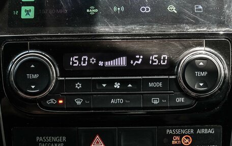 Mitsubishi Pajero Sport III рестайлинг, 2016 год, 2 729 000 рублей, 18 фотография