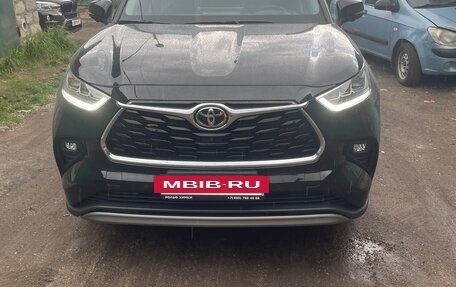 Toyota Highlander, 2026 год, 4 200 000 рублей, 2 фотография