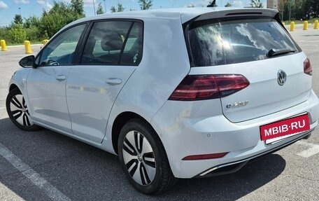 Volkswagen Golf VII, 2018 год, 2 200 000 рублей, 2 фотография