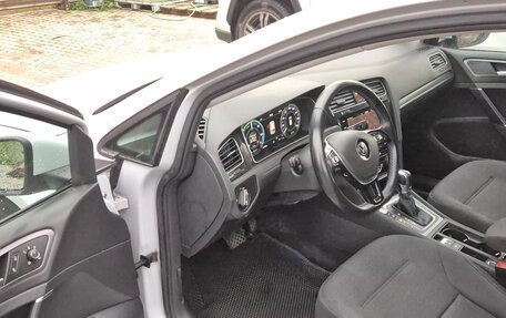 Volkswagen Golf VII, 2018 год, 2 200 000 рублей, 9 фотография