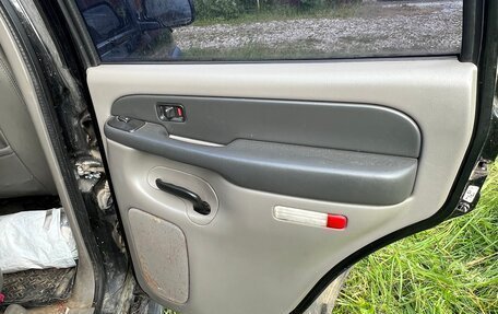 Chevrolet Tahoe II, 2003 год, 400 000 рублей, 39 фотография