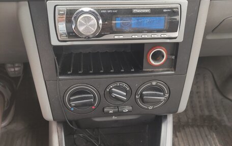 Volkswagen Pointer, 2005 год, 200 000 рублей, 12 фотография