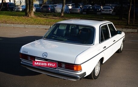 Mercedes-Benz W123, 1982 год, 750 000 рублей, 9 фотография