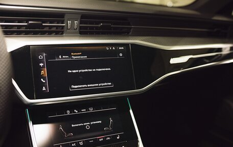 Audi RS 6, 2023 год, 15 000 000 рублей, 10 фотография
