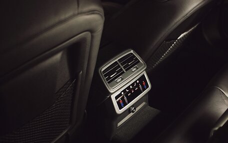 Audi RS 6, 2023 год, 15 000 000 рублей, 16 фотография