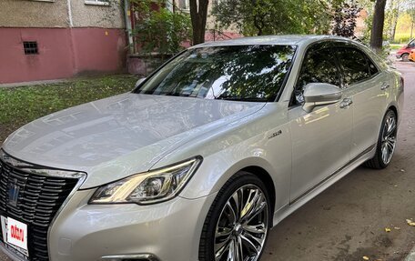Toyota Crown, 2015 год, 2 350 000 рублей, 2 фотография