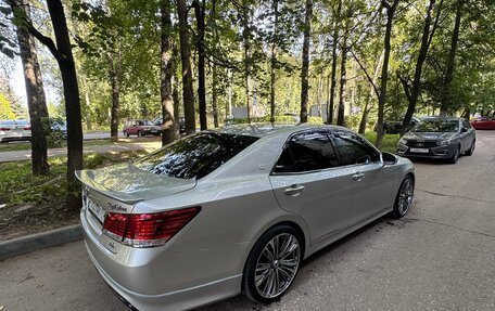 Toyota Crown, 2015 год, 2 350 000 рублей, 22 фотография