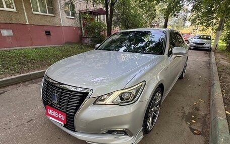 Toyota Crown, 2015 год, 2 350 000 рублей, 9 фотография