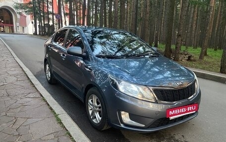 KIA Rio III рестайлинг, 2013 год, 580 000 рублей, 5 фотография