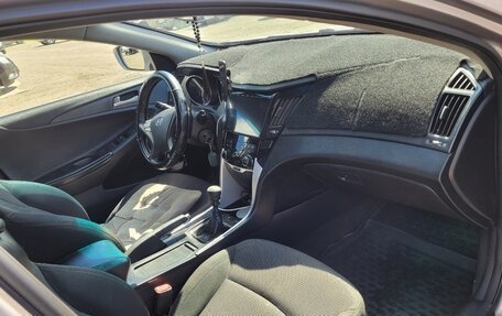 Hyundai Sonata VI, 2011 год, 680 000 рублей, 8 фотография