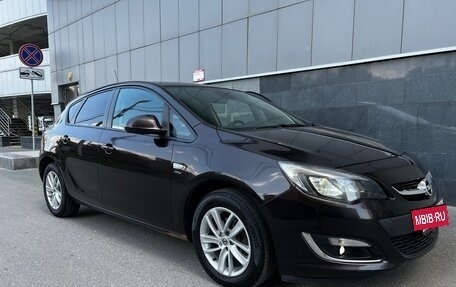 Opel Astra J, 2013 год, 699 999 рублей, 4 фотография