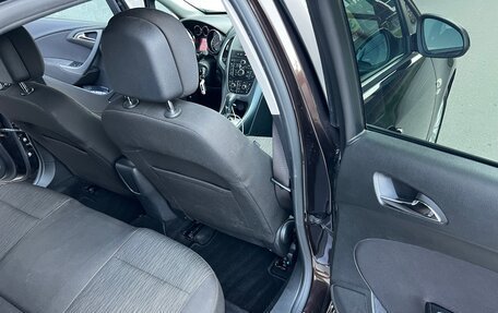 Opel Astra J, 2013 год, 699 999 рублей, 24 фотография