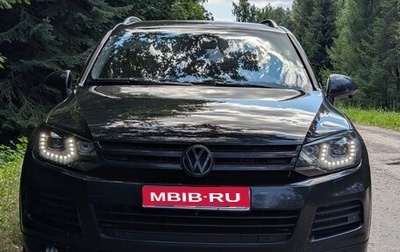 Volkswagen Touareg III, 2011 год, 1 690 000 рублей, 1 фотография