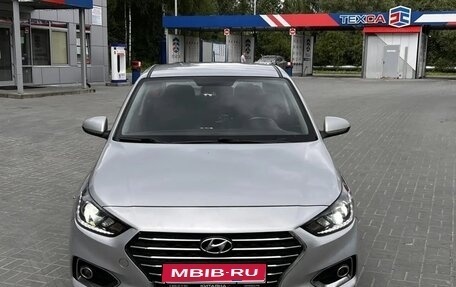 Hyundai Solaris II рестайлинг, 2018 год, 1 150 000 рублей, 1 фотография