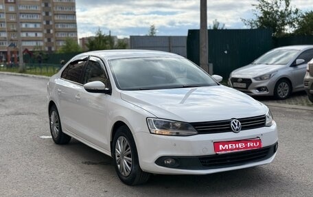 Volkswagen Jetta VI, 2013 год, 900 000 рублей, 1 фотография