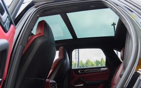 Porsche Cayenne III, 2020 год, 16 000 000 рублей, 18 фотография