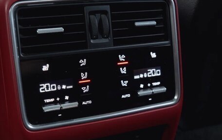 Porsche Cayenne III, 2020 год, 16 000 000 рублей, 15 фотография