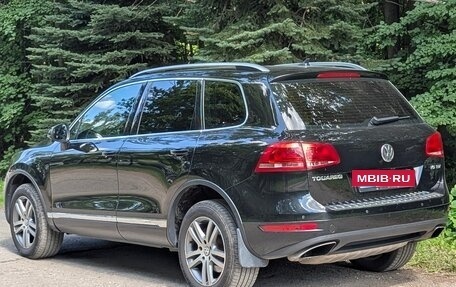 Volkswagen Touareg III, 2011 год, 1 690 000 рублей, 6 фотография