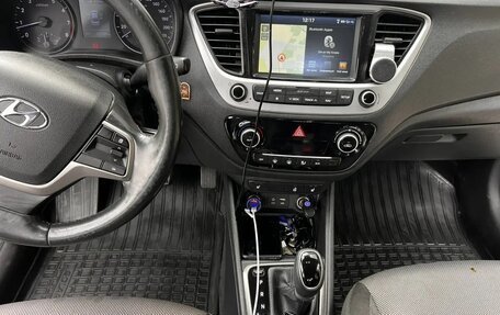 Hyundai Solaris II рестайлинг, 2018 год, 1 150 000 рублей, 16 фотография