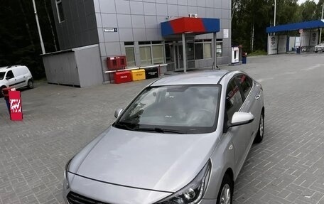 Hyundai Solaris II рестайлинг, 2018 год, 1 150 000 рублей, 4 фотография
