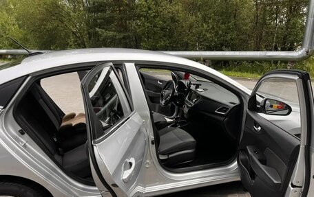 Hyundai Solaris II рестайлинг, 2018 год, 1 150 000 рублей, 20 фотография