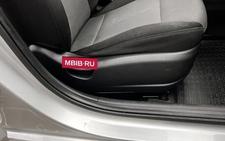 Hyundai Solaris II рестайлинг, 2018 год, 1 150 000 рублей, 19 фотография