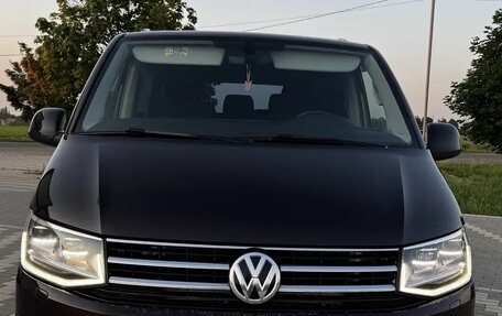Volkswagen Caravelle T6 рестайлинг, 2015 год, 2 720 000 рублей, 3 фотография