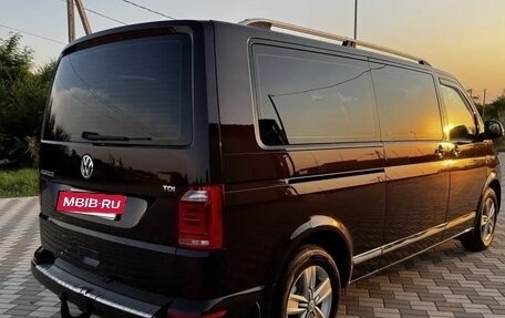 Volkswagen Caravelle T6 рестайлинг, 2015 год, 2 720 000 рублей, 6 фотография