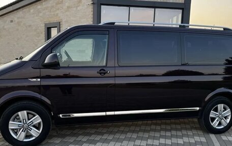 Volkswagen Caravelle T6 рестайлинг, 2015 год, 2 720 000 рублей, 14 фотография
