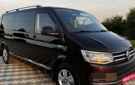 Volkswagen Caravelle T6 рестайлинг, 2015 год, 2 720 000 рублей, 10 фотография
