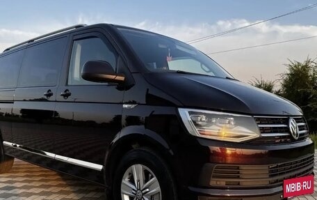 Volkswagen Caravelle T6 рестайлинг, 2015 год, 2 720 000 рублей, 16 фотография