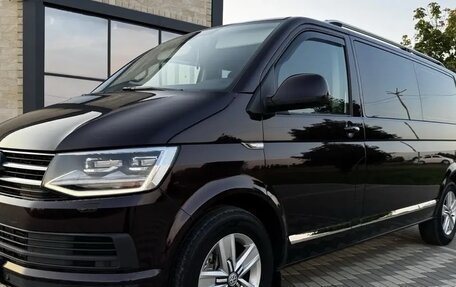 Volkswagen Caravelle T6 рестайлинг, 2015 год, 2 720 000 рублей, 24 фотография