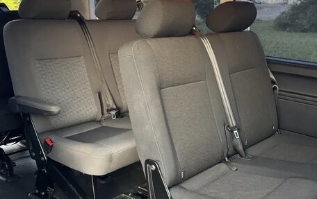 Volkswagen Caravelle T6 рестайлинг, 2015 год, 2 720 000 рублей, 36 фотография