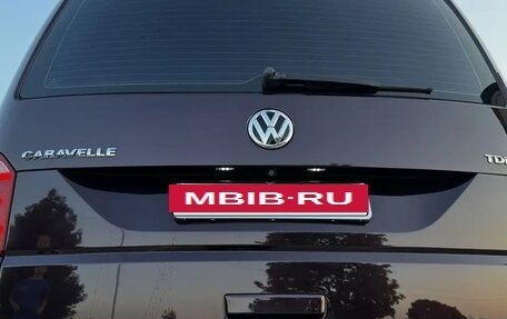 Volkswagen Caravelle T6 рестайлинг, 2015 год, 2 720 000 рублей, 33 фотография