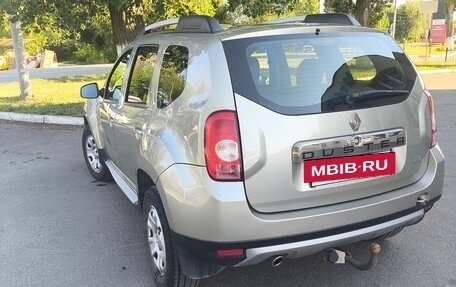 Renault Duster I рестайлинг, 2014 год, 950 000 рублей, 2 фотография