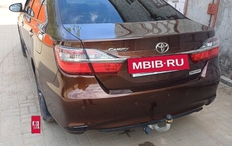 Toyota Camry, 2017 год, 2 200 000 рублей, 4 фотография