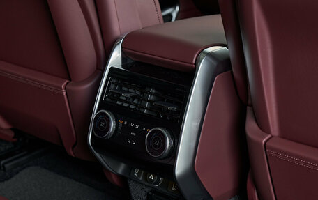 Land Rover Range Rover IV рестайлинг, 2026 год, 23 400 000 рублей, 24 фотография