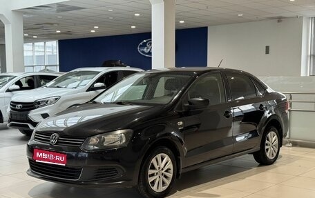Volkswagen Polo VI (EU Market), 2013 год, 800 000 рублей, 1 фотография